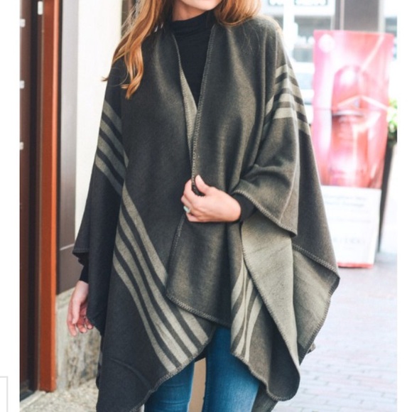 Gray Striped Reversible Ruana - Picture 4 of 7